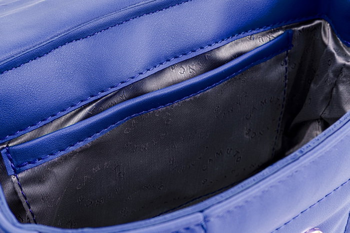 Vince Camuto Bandolera Azul Saxo